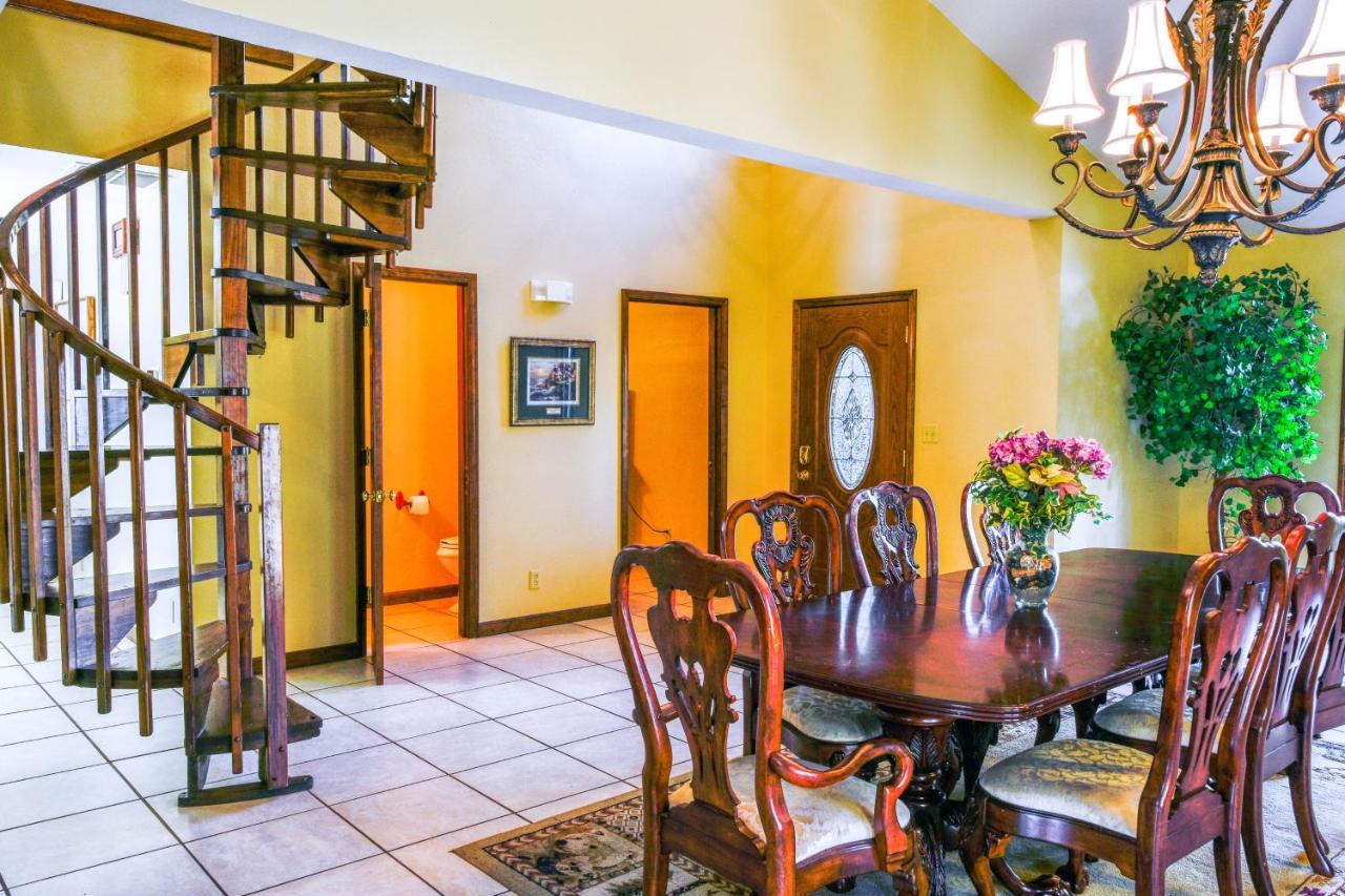 فيلا Meadow Creek Manor Whittier المظهر الخارجي الصورة