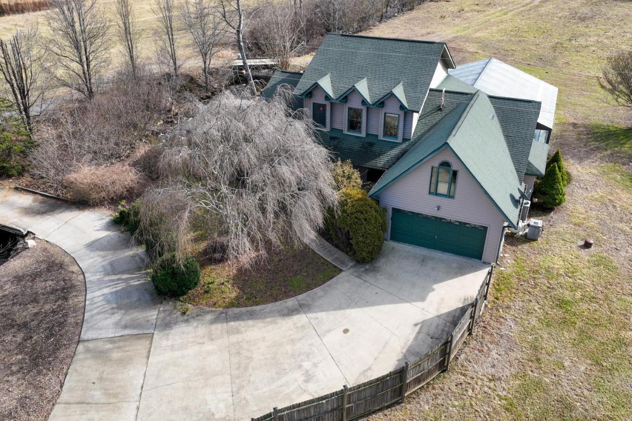 فيلا Meadow Creek Manor Whittier المظهر الخارجي الصورة