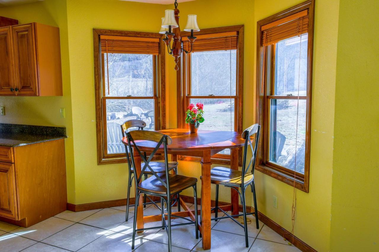 فيلا Meadow Creek Manor Whittier المظهر الخارجي الصورة